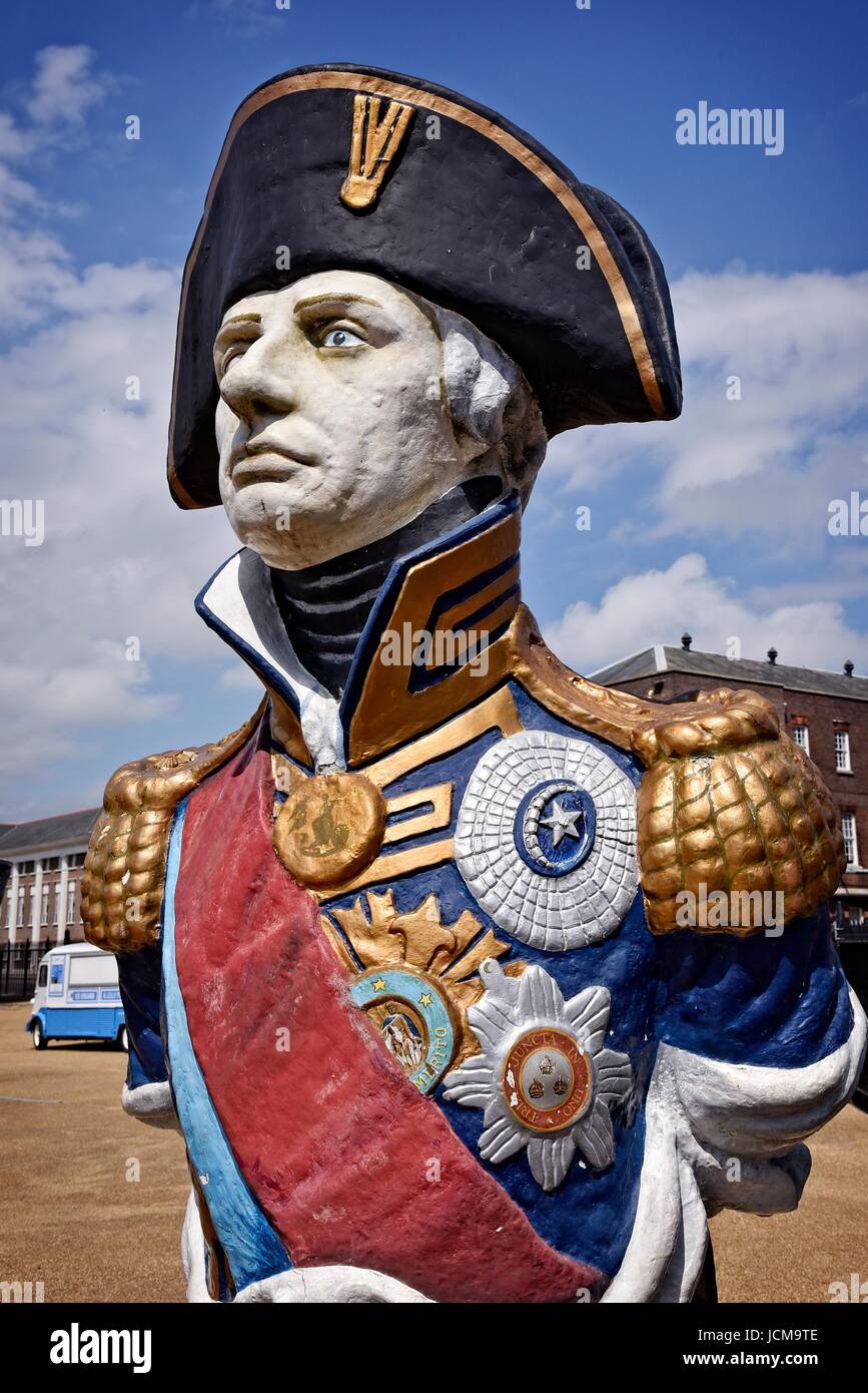 Admiral Lord Nelson, das Aushängeschild der HMS TRAFALGAR. Als eine erste Rate von 120 Geschützen in Woolwich und Schloss im Jahr 1841, 2694 Tonnen gebaut. Portsmouth UK Stockfoto