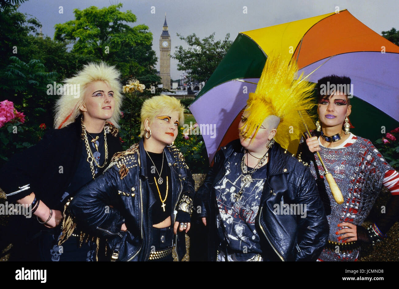 Weibliche Punks London ca. 80er Jahre Stockfoto