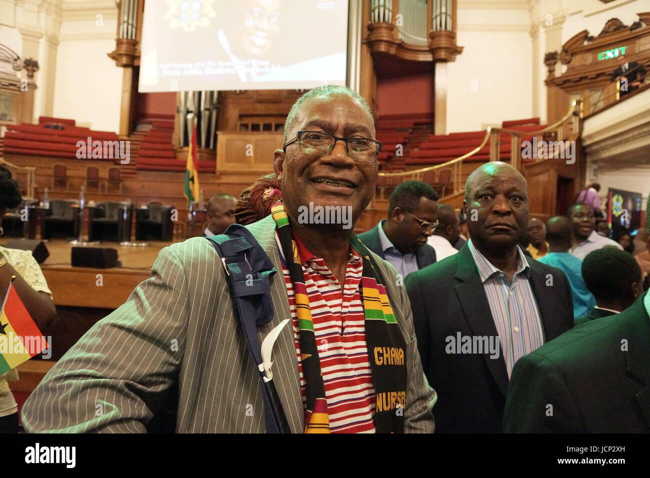 London, England. 16. Juni 2017. Ghanas Präsident, Nana Addo Dankwa Akufo-Addo, Foreign Affairs Minister Frau Ayarkar Botchway, Minister für Finanzen Ken Offori-Atta, Sekretär des Präsidenten, Nana Bediako Asante und neue Hochkommissarin in das Vereinigte Königreich, Papa Owusu Abschluss traf Ghananian Londoner am Methodist Central Hall in Westminster über neue Politik bezüglich der Ghanaer zu Hause und in der Diaspora sprechen. © Peter Hogan / Alamy Live News Stockfoto