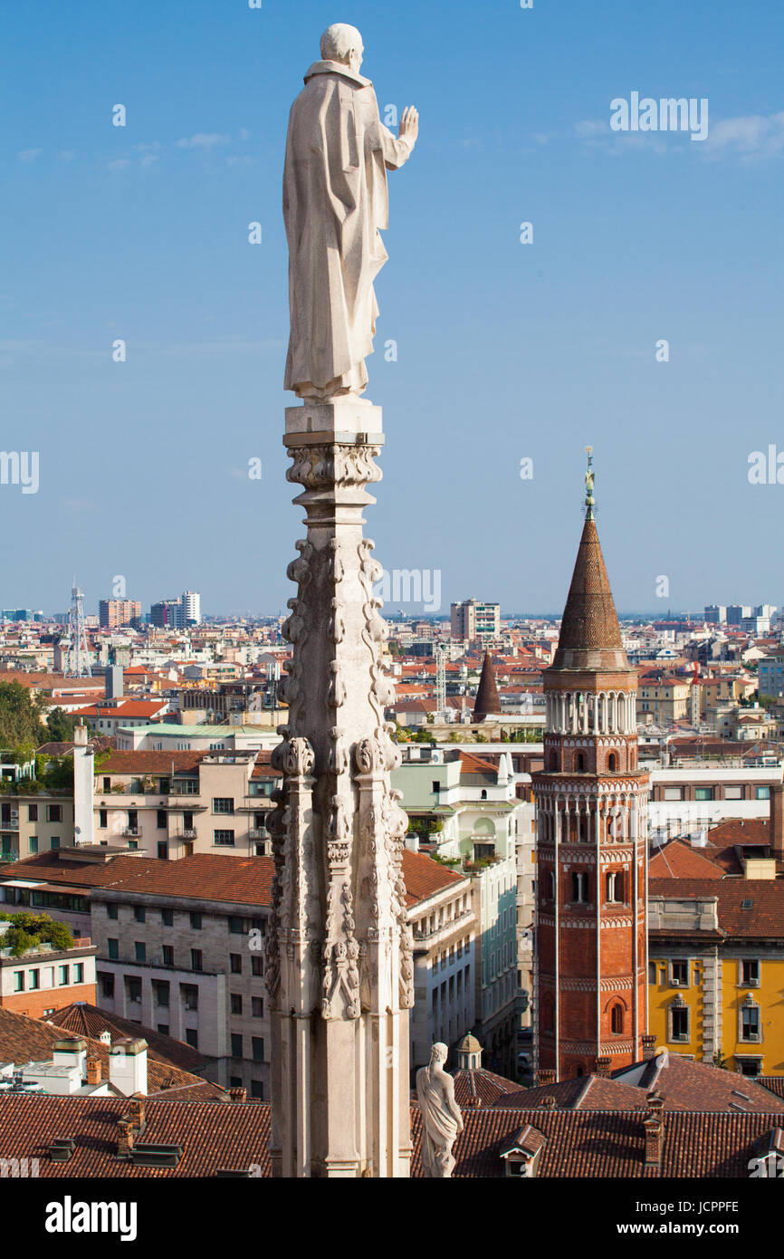 Luftaufnahme von Mailand von Duomo Dachterrasse, Italien Stockfoto