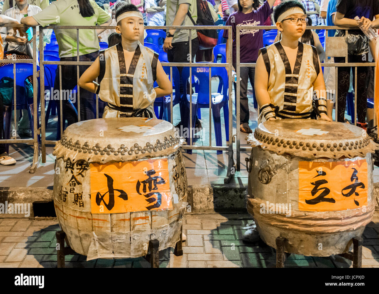 Chinesischer Trommler bei Starten des chinesischen neuen Jahres in Kota Kinabalu Sabah Malaysia Borneo Stockfoto