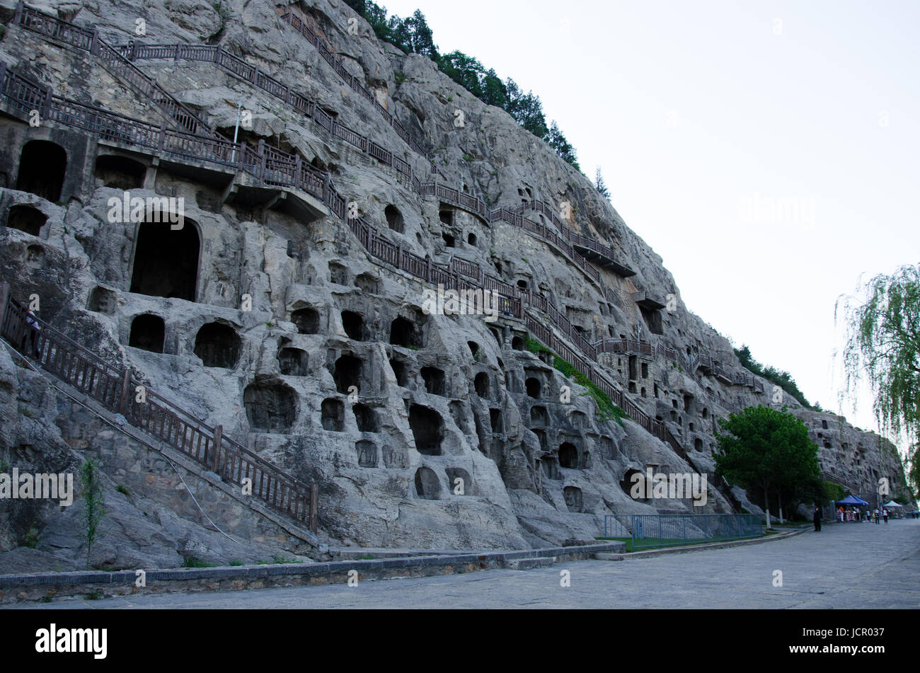 Longmen Grotten in Luoyang, China Stockfoto