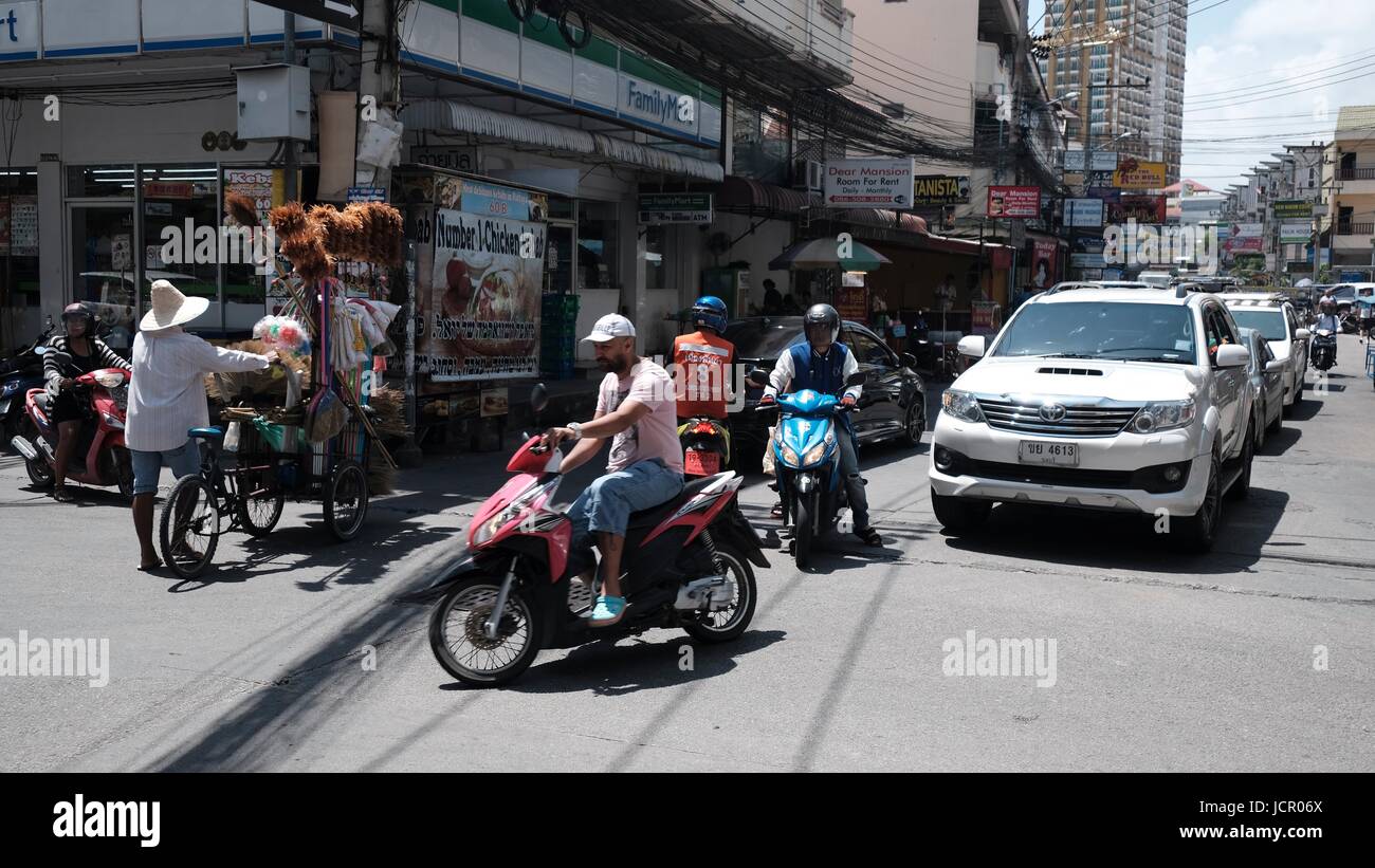 Großstadt-Szene der Touristen-Ghetto am Soi Buakhao, Soi Lengkee und Soi Diana tagsüber in Pattaya Beach Chonburi Thailand Südostasien Stockfoto