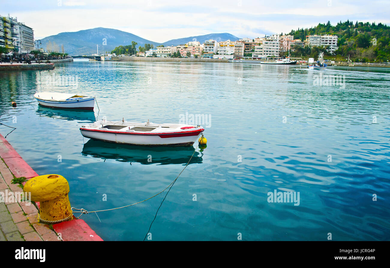 Landschaft von Chalkis Euböa Griechenland - Chalkida verrückt Wasser Phänomen Symbol Stockfoto