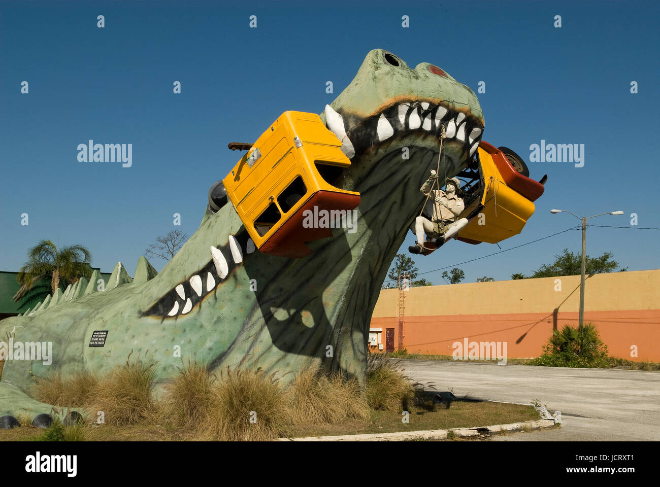Eingang zum Motel Parkplatz befindet sich in Kissimmee Florida. Stockfoto