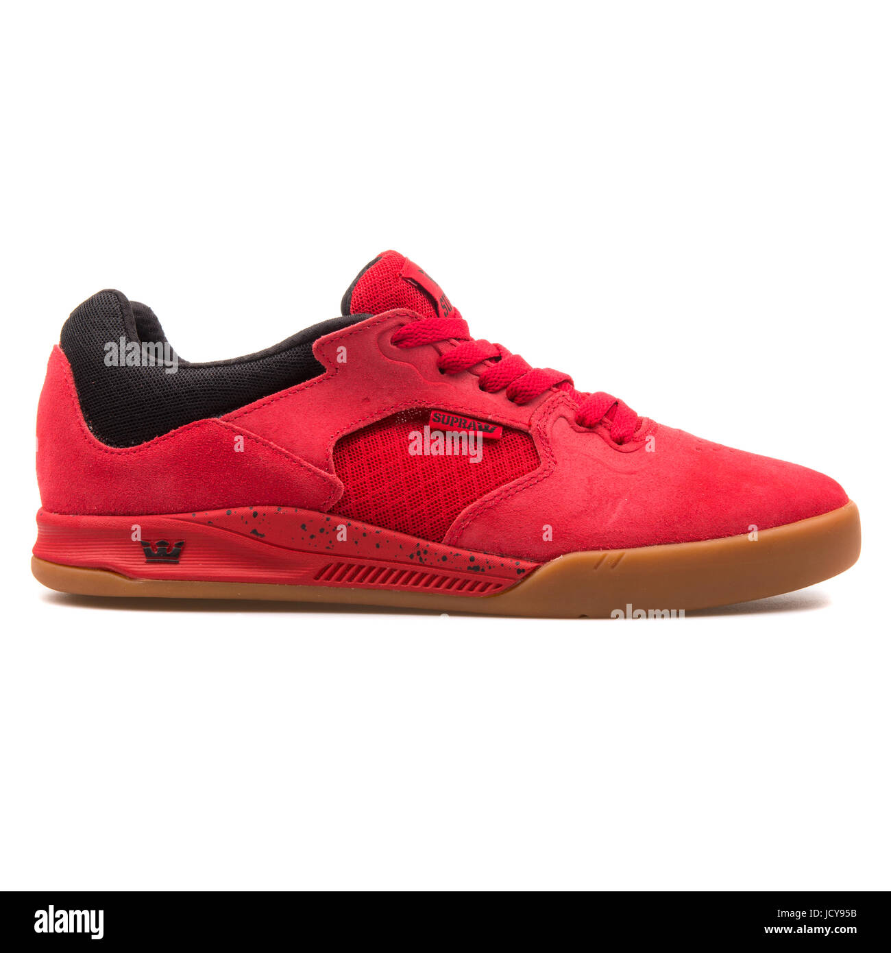 Supra Sportschuhe Avex rot und schwarz Herren - S22010 Stockfotografie -  Alamy