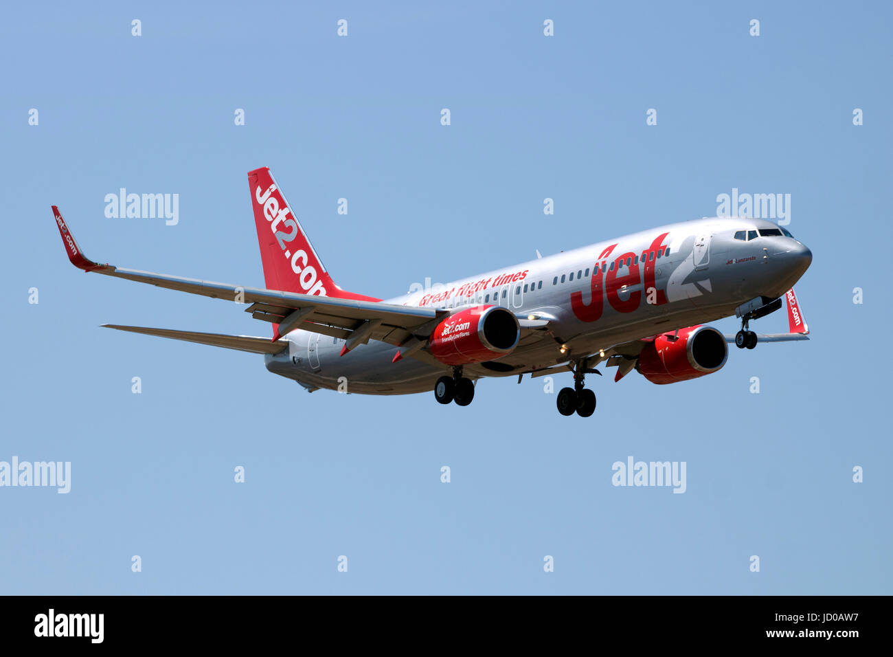 Jet2 Boeing 737-86N [G-GDFS] Landebahn 31, Ankunft aus Leeds, UK. Stockfoto