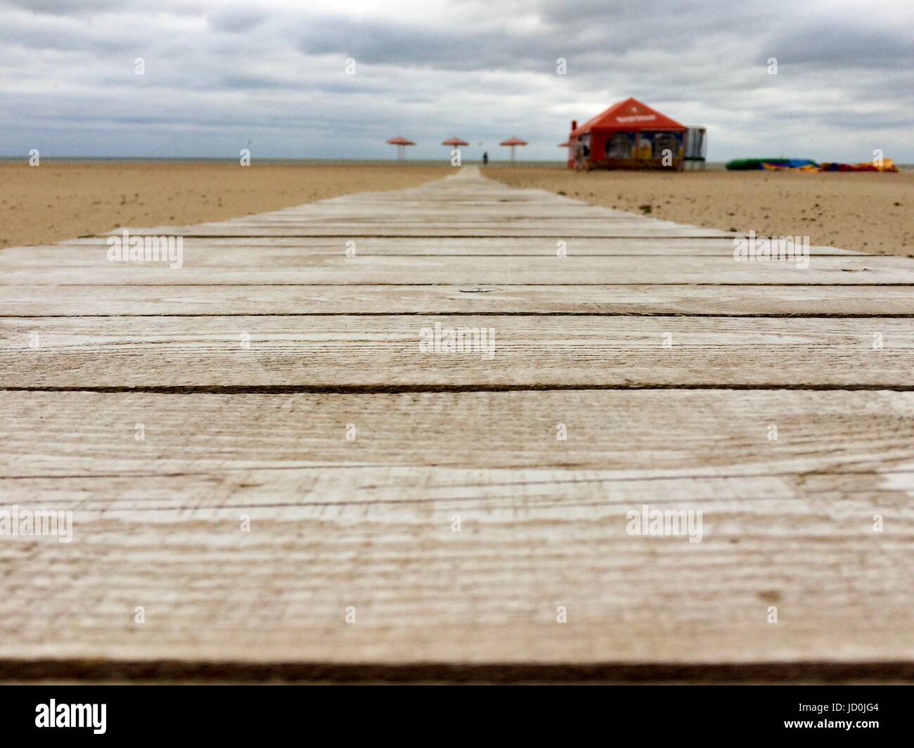 Holz Weg zum Strand Stockfoto