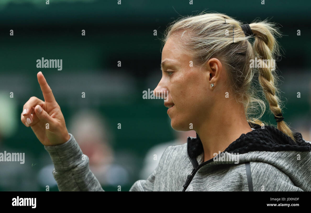 Halle, Deutschland. 17. Juni 2017. Angelique Kerber Deutschlands bei der Champions Trophy der Gerry Weber Open in Halle, Deutschland, 17. Juni 2017. Foto: Friso Gentsch/Dpa/Alamy Live News Stockfoto