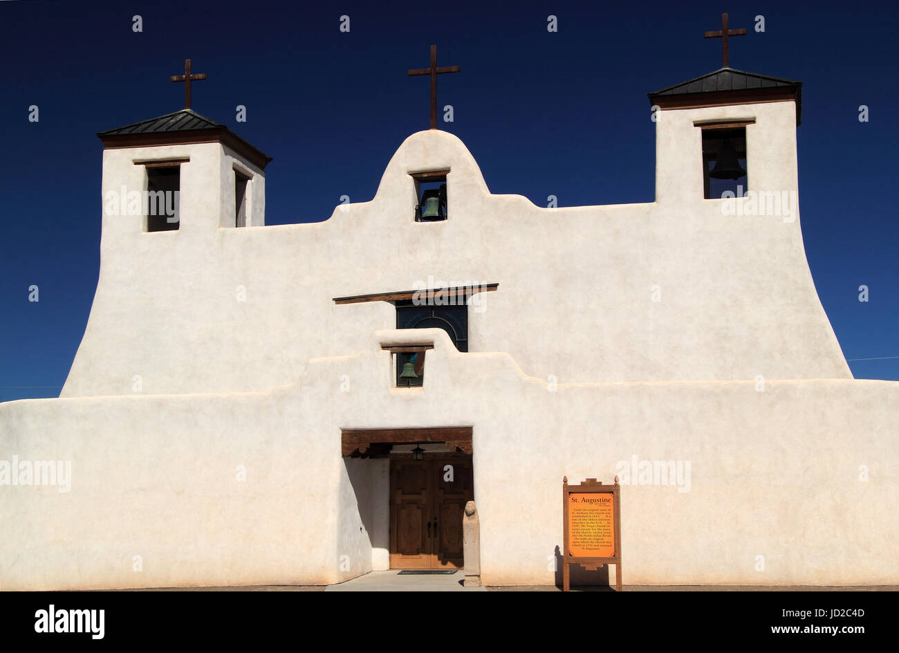 Die historische Mission San Agustin de Isleta in Isleta Pueblo ist eine der ältesten spanischen Kolonialstil religiösen Strukturen in den alten Staat New Mexico Stockfoto