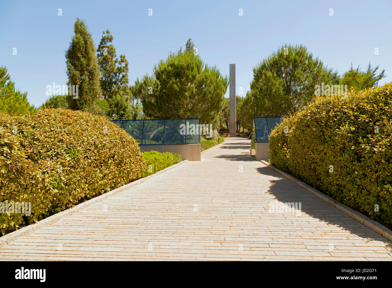 Die Helden-Promenade auf dem Gelände des Museum Yad Vashem, der Holocaust-Gedenkstätte, Jerusalem, Israel, Naher Osten. Stockfoto