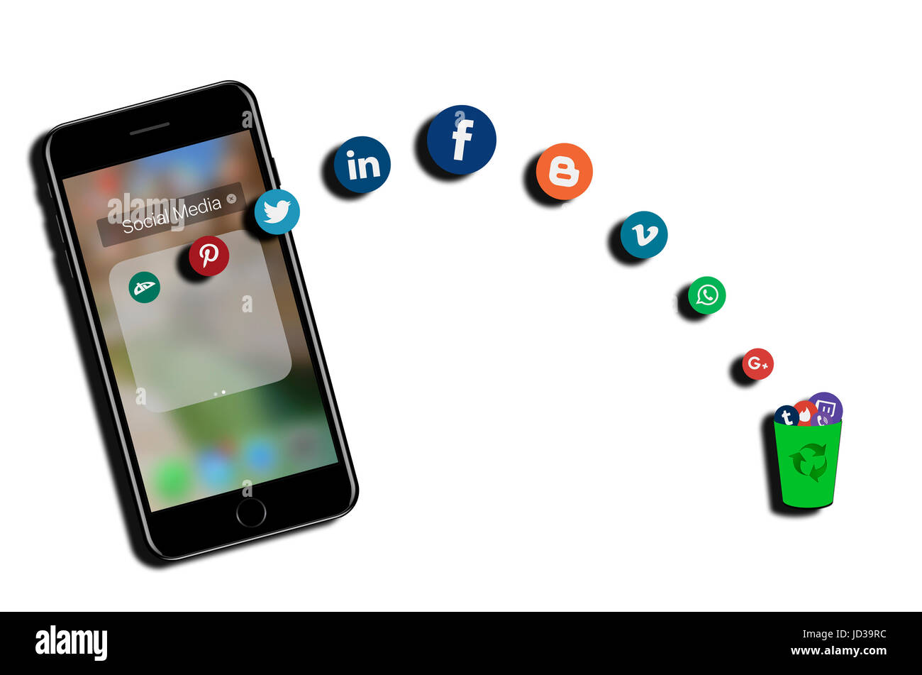 Social Media-apps zu den grünen Müll (Konzept der decluttering des digitalen Lebens). Weißem Hintergrund Stockfoto