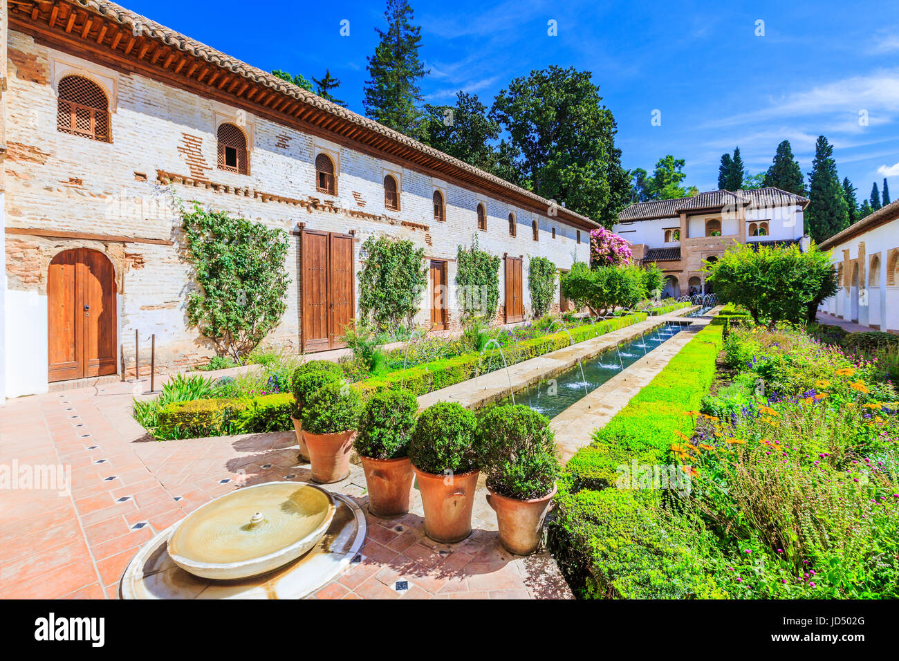 Alhambra von Granada, Spanien. Garten in den Generalife-Palast. Stockfoto
