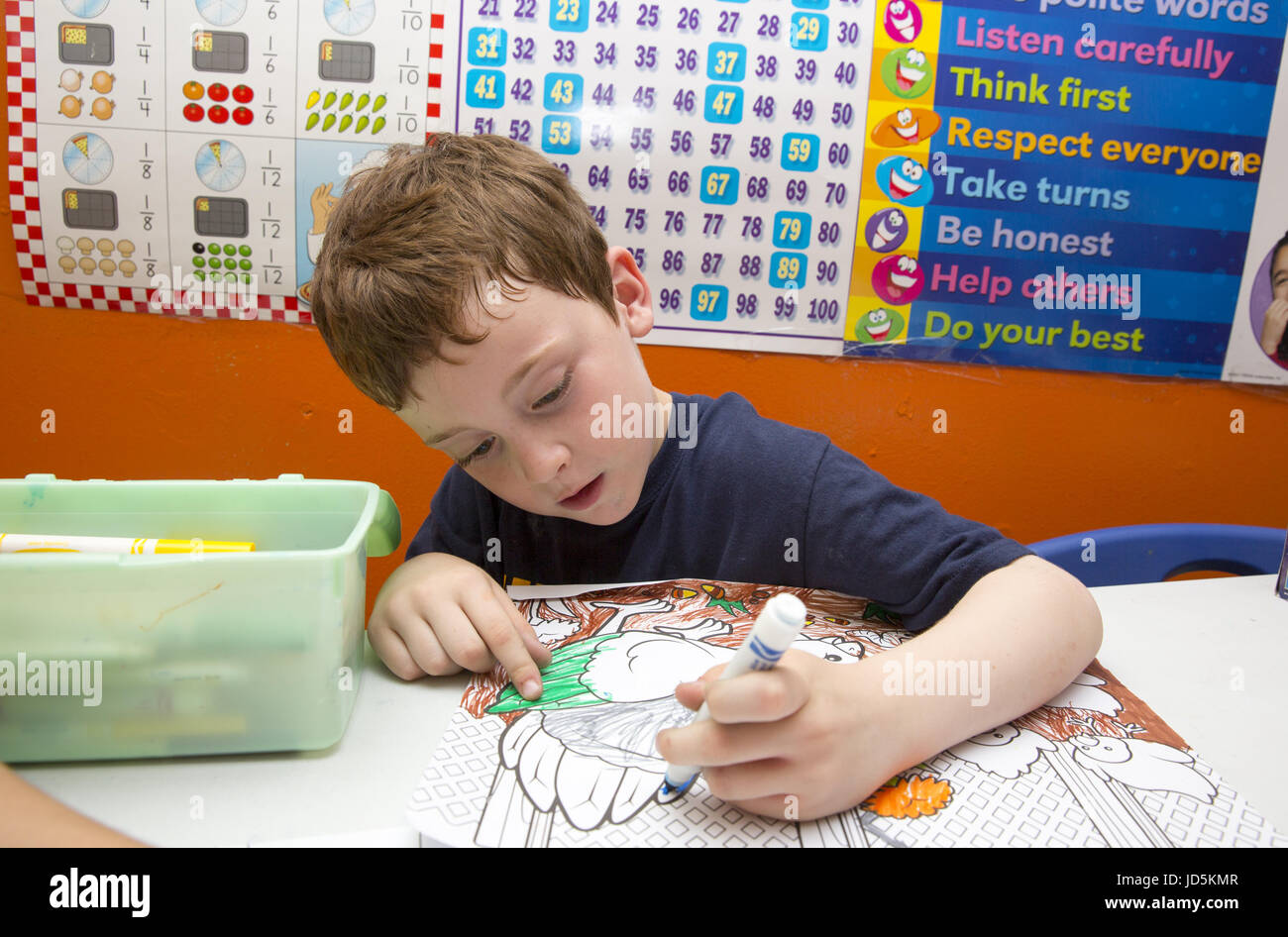 Kindergarten/Early Learning Center in der in hohem Grade multi-ethnische Nachbarschaft von Kensington/Windsor Terrace in Brooklyn, New York. Stockfoto