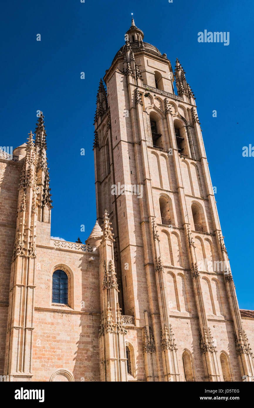 Kathedrale von Segovia oder genannt korrekt auf Spanisch "Saint Iglesia Catedral unserer lieben Frau von der Asunción und San Frutos", Segovia, Spanien Stockfoto
