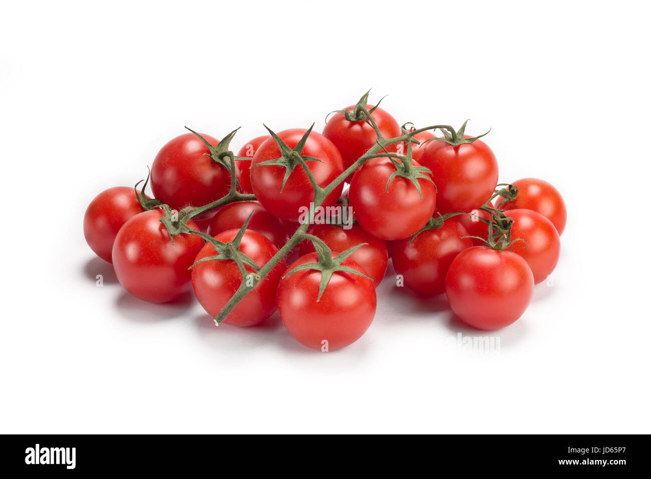 Cherry-Tomaten auf weißem Hintergrund, isoliert auf weiss Stockfoto
