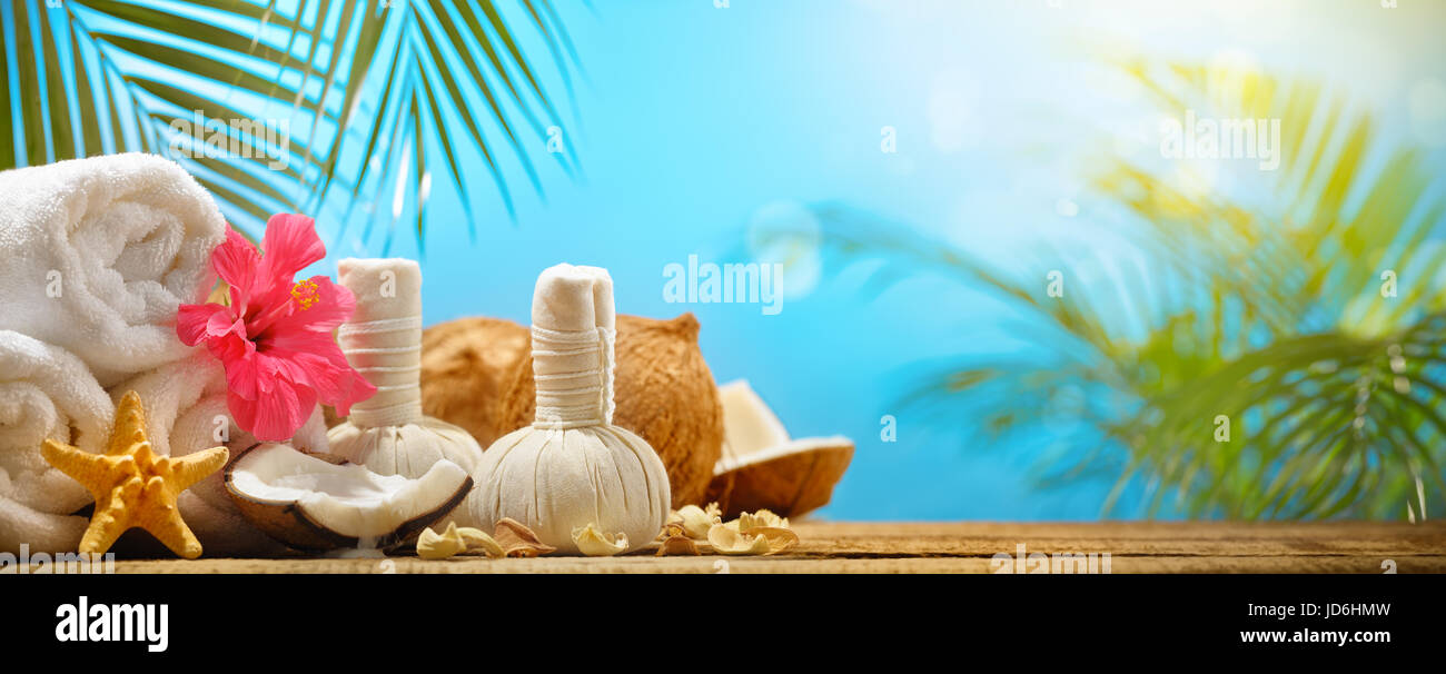 Tropischen Spa massage setting.spa Massage. Stockfoto