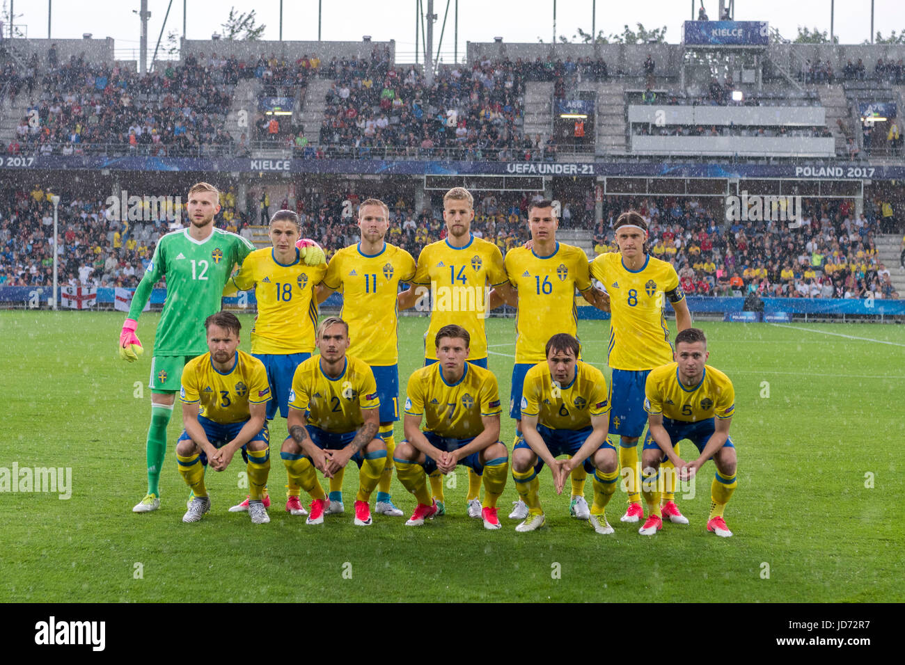 U-21U-21 Schweden Gruppe Mannschaftsaufstellung (SWE), 16. Juni 2017 - Fußball / Fußball: Schweden-Team Gruppe (L-R) Anton Cajtoft, Pawel Cibicki, Gustav Engvall, Filip Dagerstal, Melker Hallberg, Kristoffer Olsson, vorne; Jacob Une Larsson, Linus Wahlqvist, Alexander Fransson, Simon Tibbling, Adam Lundqvist posieren vor der UEFA-U21-Meisterschaft Polen 2017 Gruppe eine Übereinstimmung zwischen Schweden 0-0 England Kolporter Arena in Kielce, Polen. (Foto von Maurizio Borsari/AFLO) Stockfoto