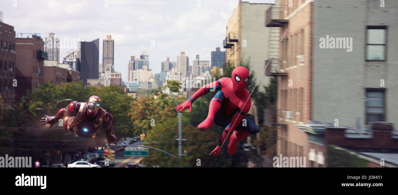 Spider-Man: Homecoming ist ein bevorstehende amerikanischen Superhelden-Film basierend auf der Marvel Comics Charakter Spider-man. unter der Regie von Jon Watts die Hauptrollen Tom Holland, Michael Keaton und Robert Downey Jr.  Dieses Foto ist nur zu redaktionellen Zwecken und unterliegen dem Copyright von der Filmgesellschaft und/oder der Fotograf von dem Film oder der Firma zugeordnet und kann nur durch Veröffentlichungen im Zusammenhang mit der Förderung der oben genannten Film reproduziert werden. Eine obligatorische Gutschrift auf die Filmgesellschaft ist erforderlich. Der Fotograf sollte auch angerechnet werden, wenn bekannt. Stockfoto