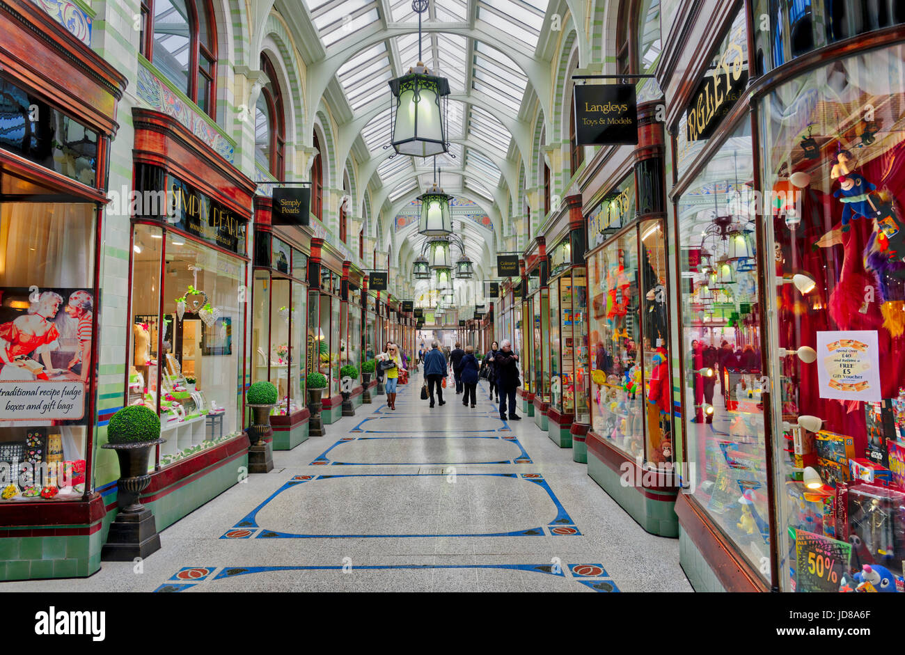 Royal Arcade Einkaufszentrum in Norwich, England Stockfoto
