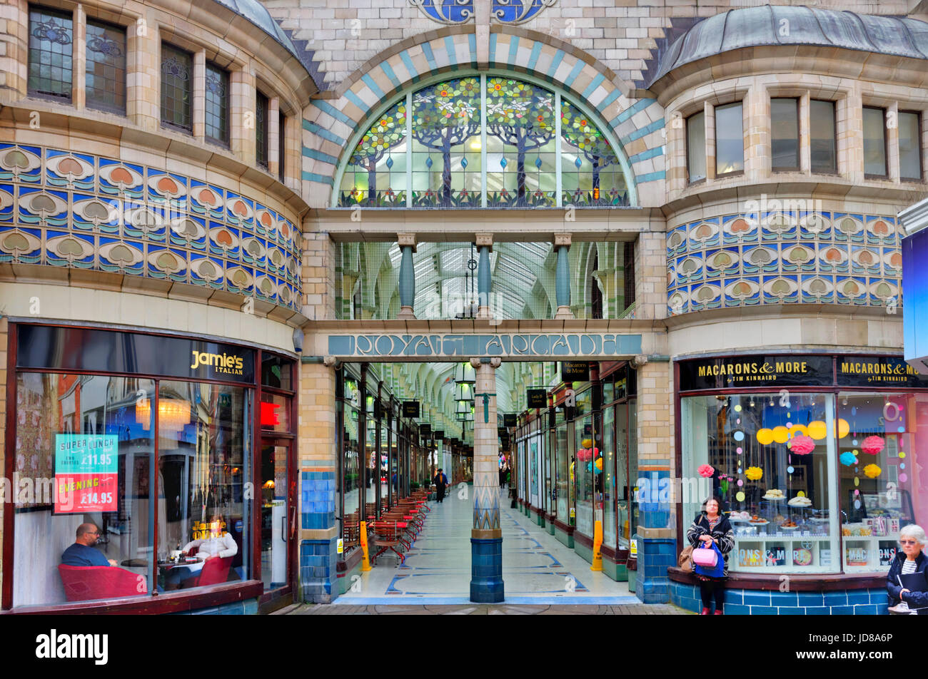 Royal Arcade Einkaufszentrum in Norwich, England Stockfoto