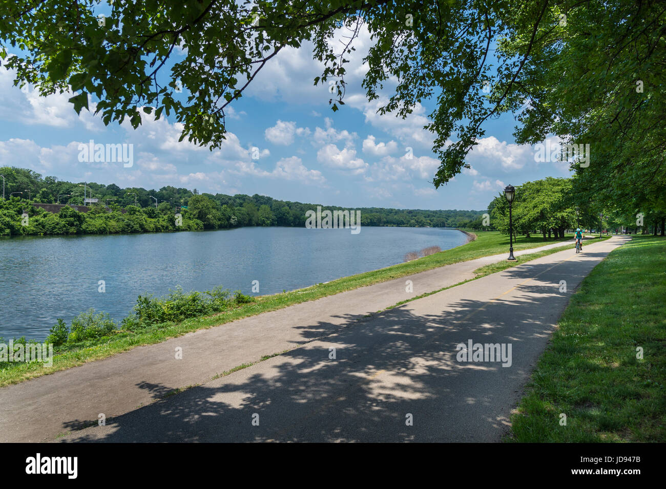 Weg entlang Schuylkill River, Fairmont Park, Philadelphia Pennsylvania USA Stockfoto