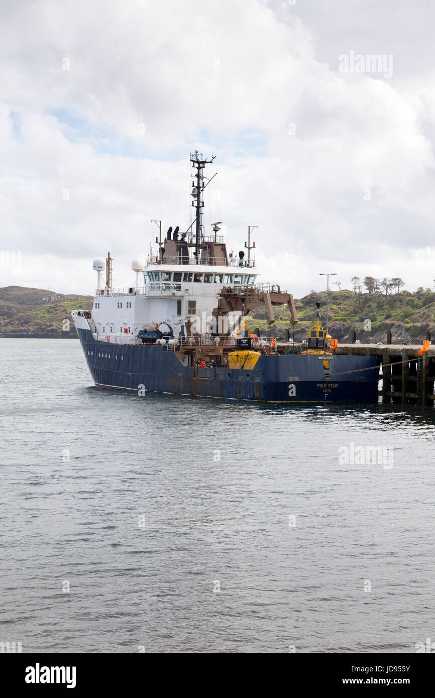 Das Northern Lighthouse Board Schiff NLV Pole Star Liegeplatz im Hafen von Stornoway, Isle of Lewis, Western Isles, äußeren Hebriden, Schottland, Vereinigtes Königreich Stockfoto