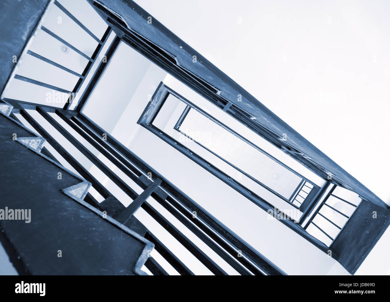 Drehung der Treppe, Höhenwinkel schießen, ist Augenmaß. Stockfoto