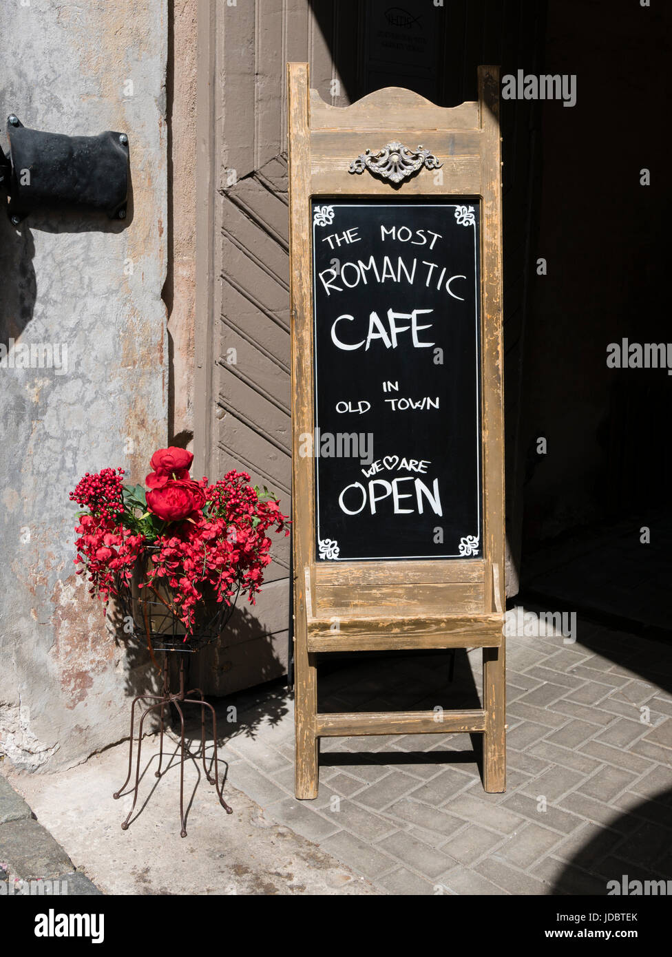 Parunasim - bekannt als das romantischste Café in Riga. Riga, Lettland. Stockfoto