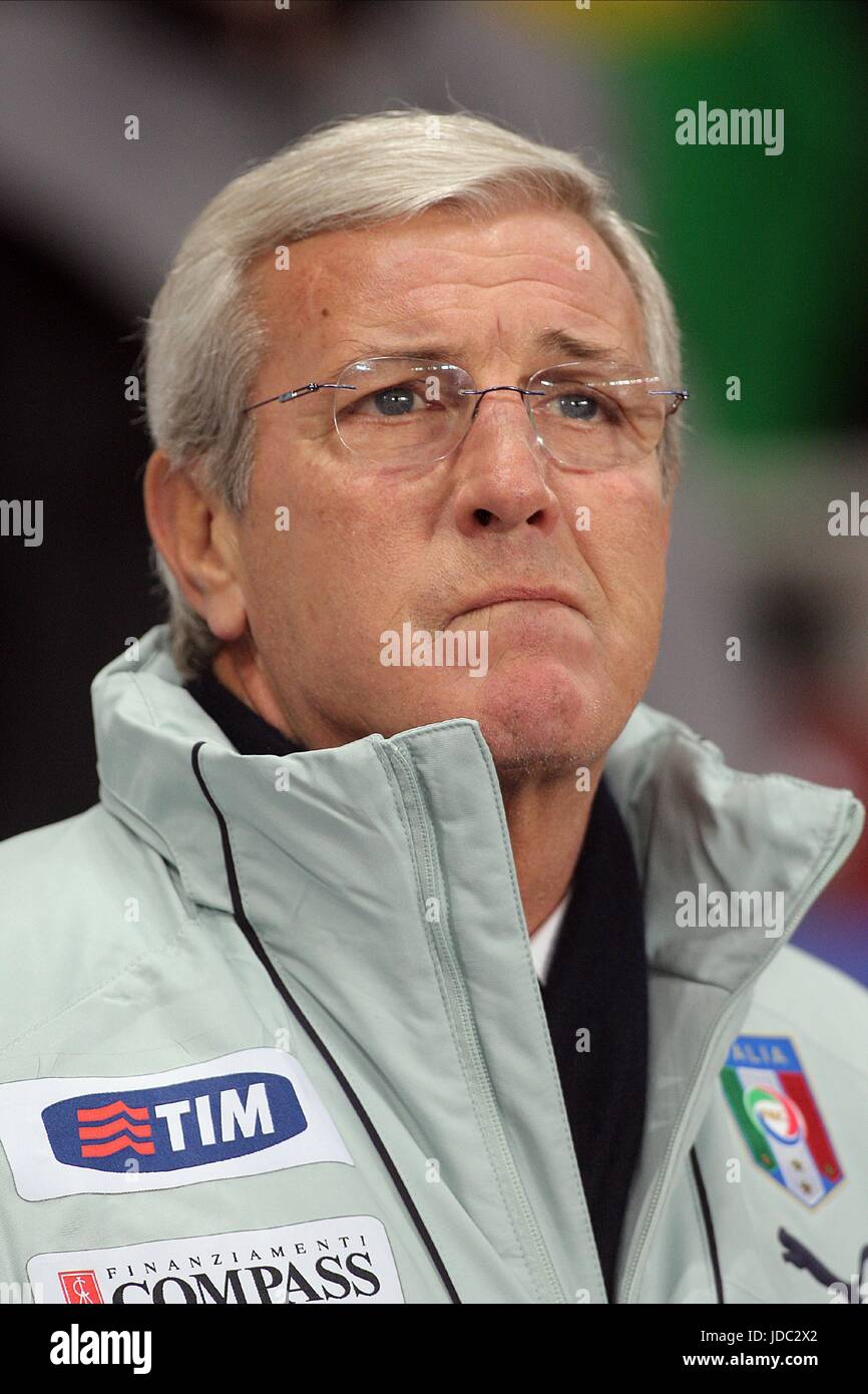 MARCELLO LIPPI italienischer FUßBALLTRAINER EMIRATES Stadion LONDON ENGLAND 10. Februar 2009 Stockfoto