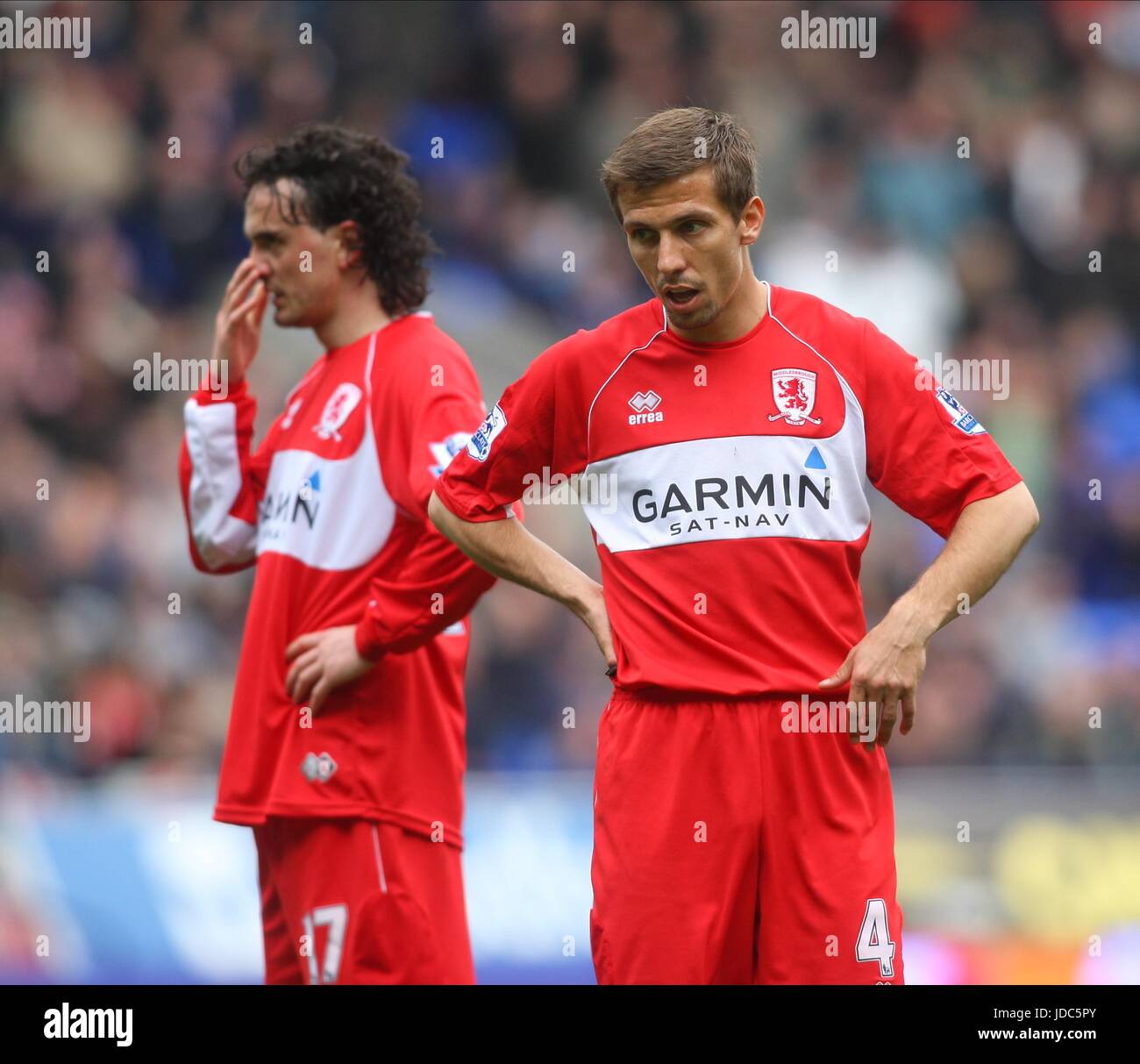 NIEDERGESCHLAGEN TUNCAY & O' Neil BOLTON V MIDDLESBROUGH REEBOK STADIUM BOLTON ENGLAND 4. April 2009 Stockfoto