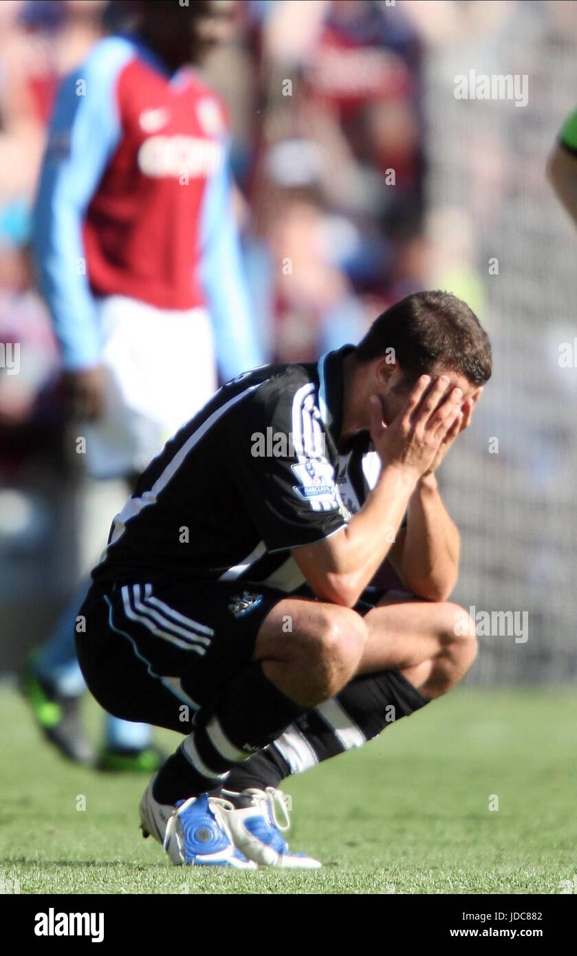 STEVEN TAYLOR nach NEWCASTLE ASTON VILLA V NEWCASTLE PARK VILLA BIRMINGHAM ENGLAND 24. Mai 2009 United Stockfoto