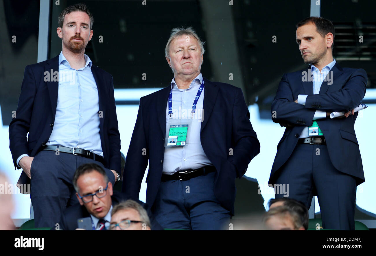 DFB-Sportdirektor Horst Hrubesch (c) kann man während des U21 EC Gruppe C-Spiels zwischen Deutschland und Tschechien im Stadion Miejski Tychy in Tychy, Polen, 18. Juni 2017. Foto: Jan Woitas/Dpa-Zentralbild/dpa Stockfoto