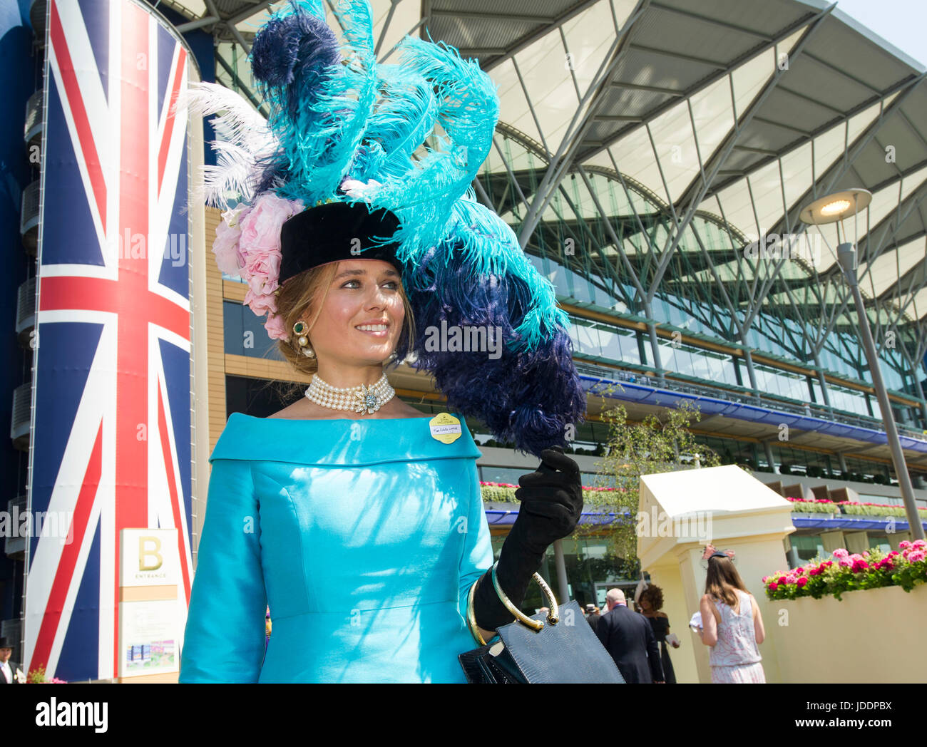 Ascot, Großbritannien. 20. Juni 2017. Mode am ersten Tag des Royal Ascot-Rennen, UK. 20. Juni 2017. Bildnachweis: John Beasley/Alamy Live-Nachrichten Stockfoto