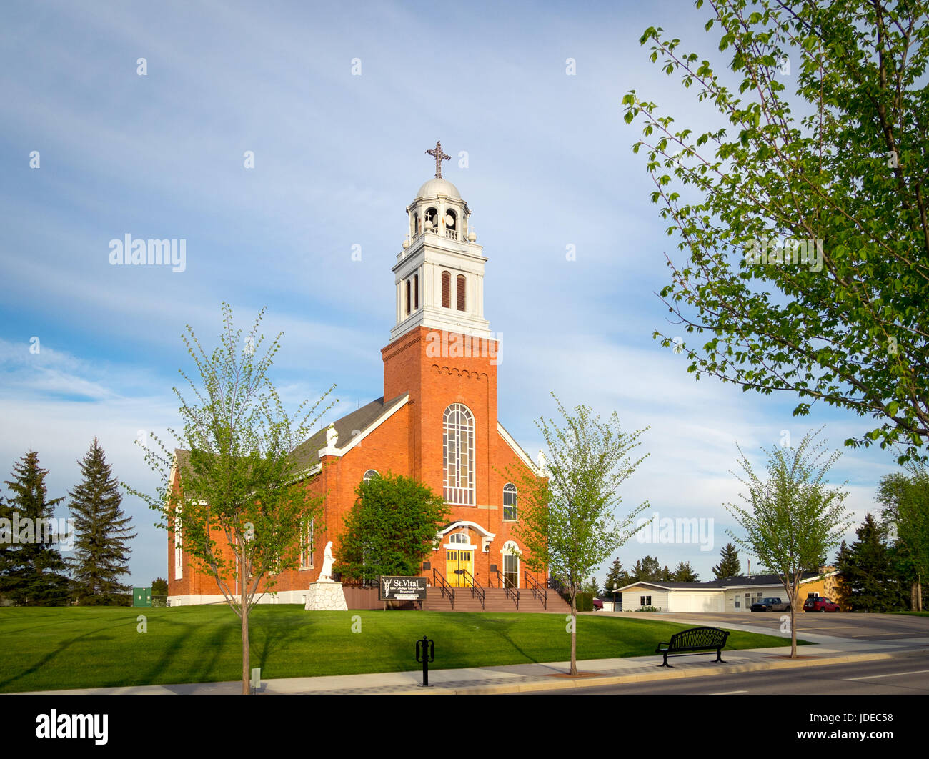 Ein Blick auf St. Vital Gemeinde, eine katholische Kirche in der Stadt von Beaumont, Alberta, Kanada. Stockfoto