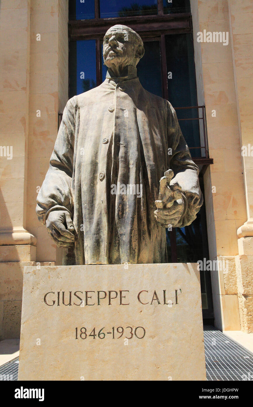 Giuseppe Cali 1846-1930 Statue in den oberen Barrakka Gärten, Valletta, Malta Stockfoto