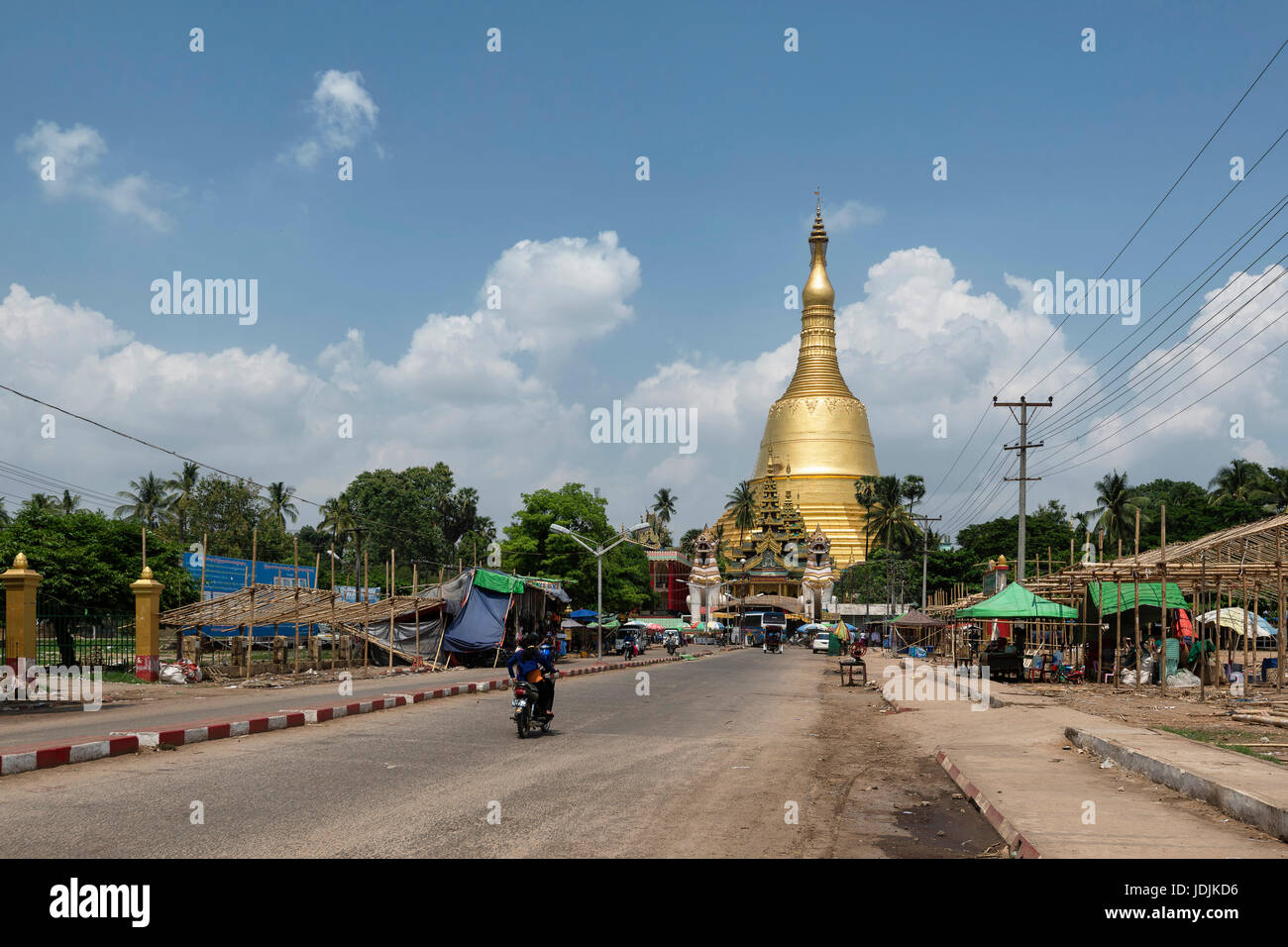 Shwemawdaw Pagode ist eine Stupa befindet sich in Bago, Myanmar. 114 m (374 ft) in der Höhe Stockfoto