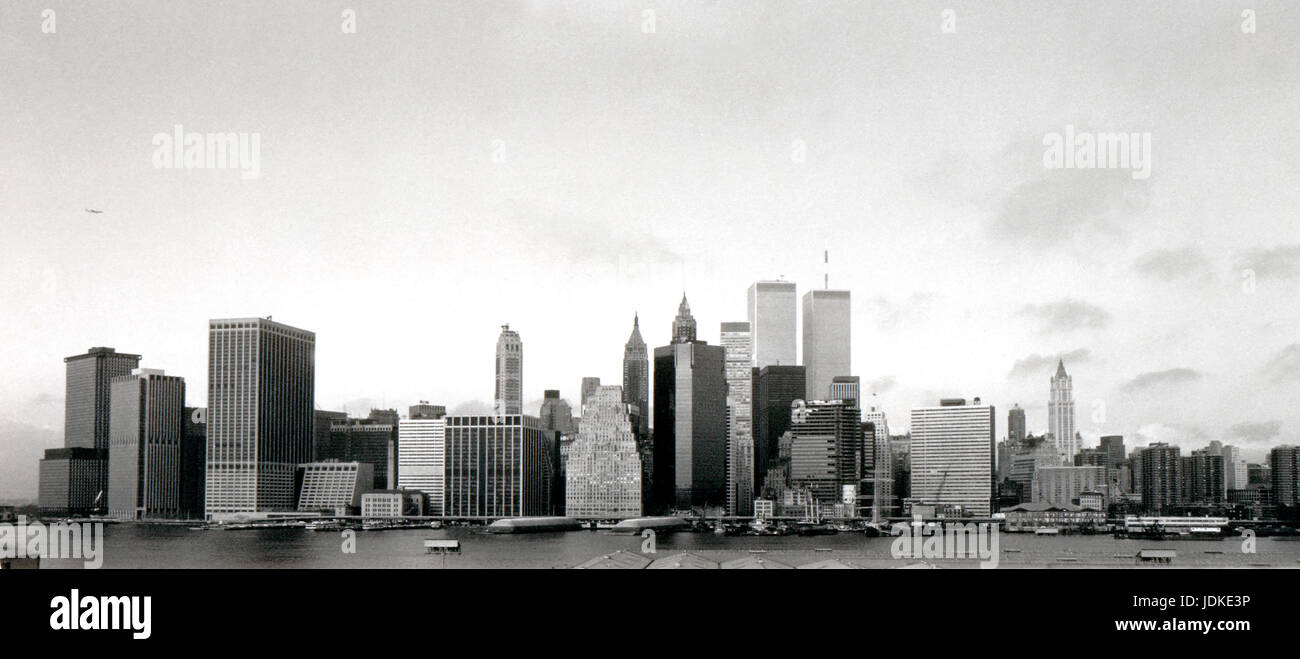 Manhattan aus dem Süden mit WTC Stockfoto