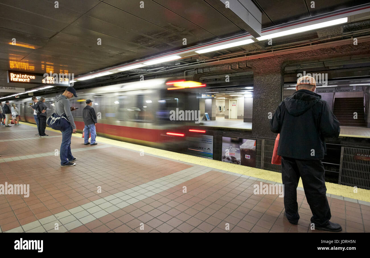 Boston 't' roten Linie u-Bahn-Station south station USA Stockfoto