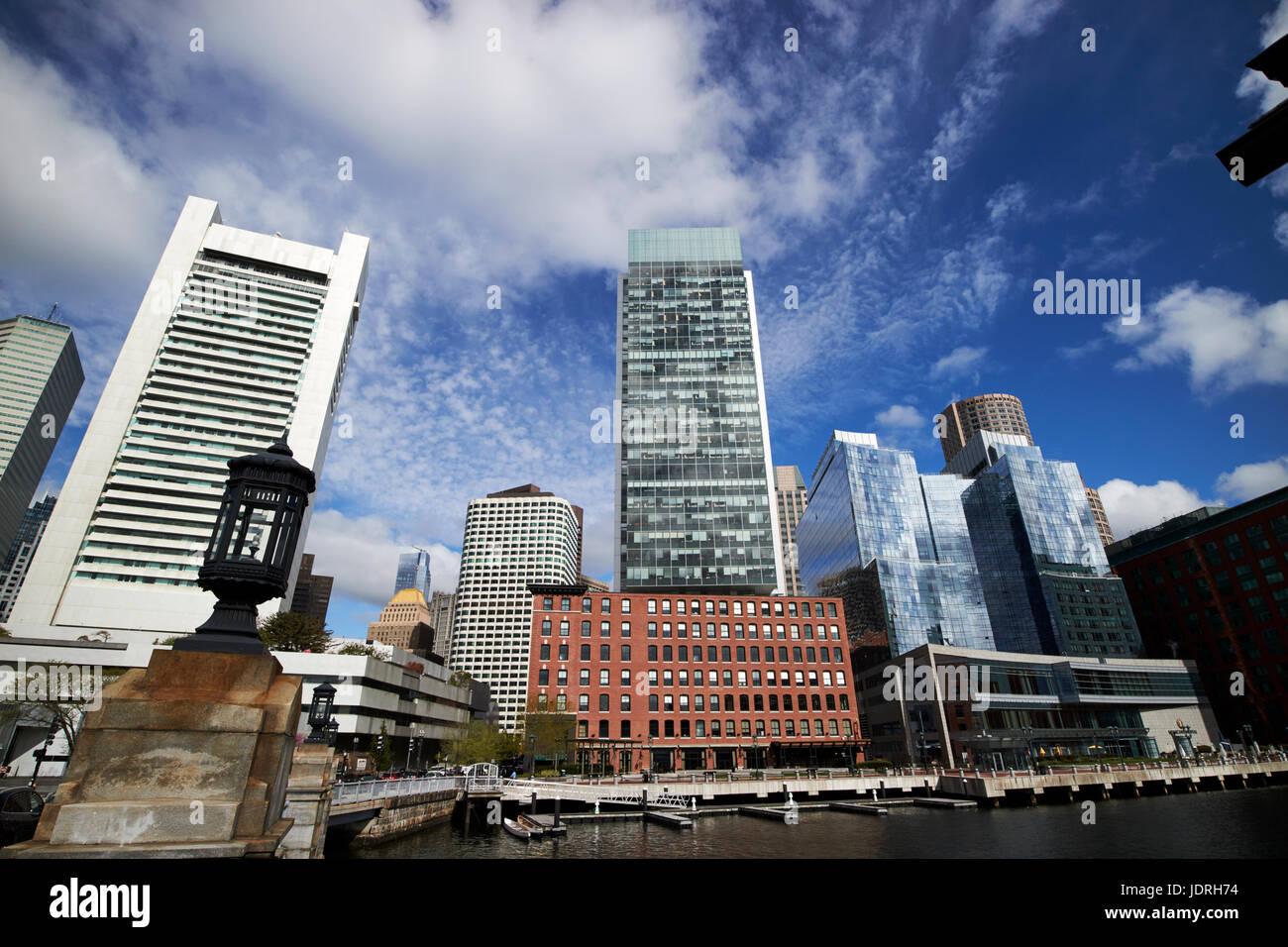 Fort Point Channel und Bankenviertel Skyline Stadtbild Boston USA Stockfoto