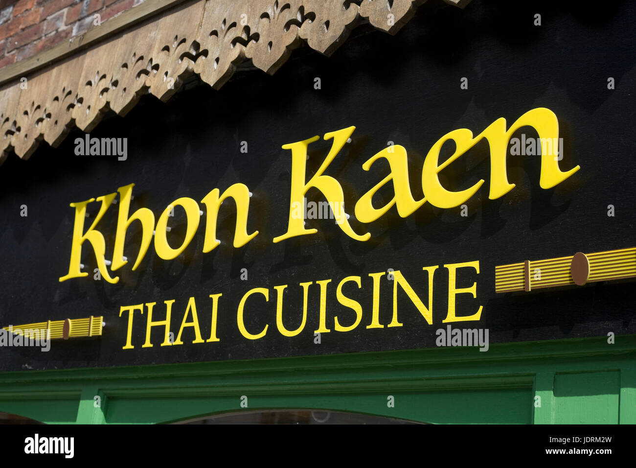 Zeichen von Khon Kaen Thai-Restaurant im Stadtzentrum von Newbury Stockfoto