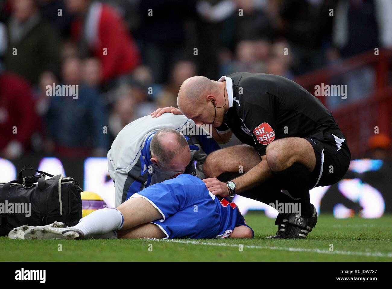 MATT DERBYSHIRE Verletzungen ASTON VILLA V BLACKBURN ROVERS VILLENPARK BIRMINGHAM ENGLAND 26. Januar 2008 Stockfoto