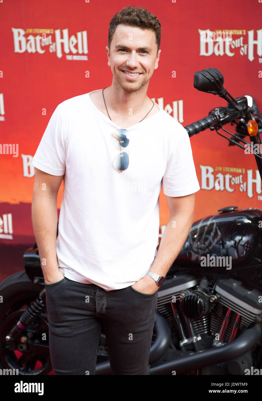 Richard Fleeshman bei Bat out of Hell - das Musical, drücken Sie die Nacht im Londoner Coliseum - 20. Juni 2017 Stockfoto