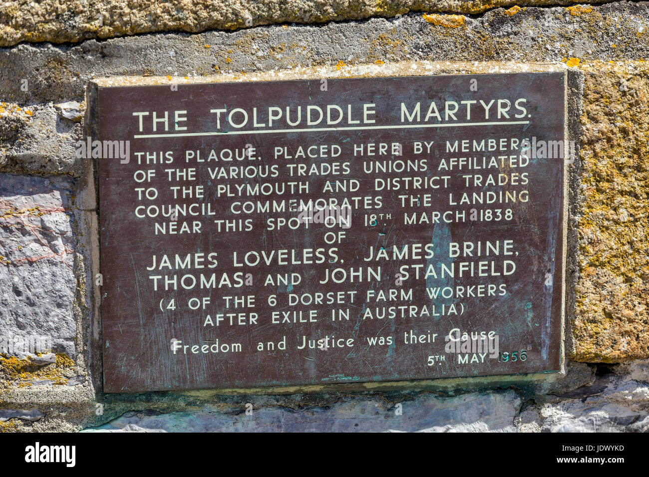 Zeichen Gedenktafel Tolpuddle Märtyrer neben die Mayflower Schritte am Barbican Kais, Plymouth Harbour, Stockfoto