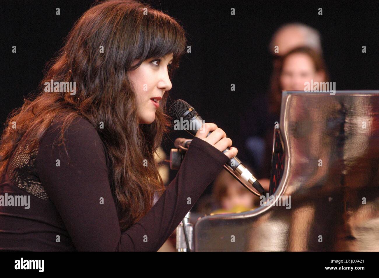 Vanessa Carlton bei The Bridge School Benefiz-Konzert, Shoreline Amphitheater, CA.   27. Oktober 2002 © Anthony Pidgeon / MediaPunch. Stockfoto