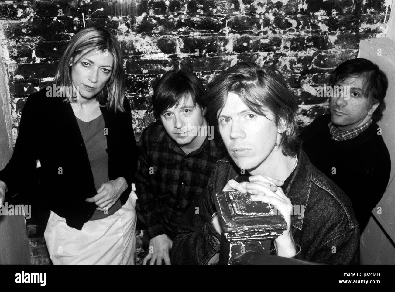 Sonic Youth backstage bei The Fillmore, San Francisco, Mai 1998 exklusive Session - gelten höhere Preise.  Bildnachweis: Anthony Pidgeon Stockfoto