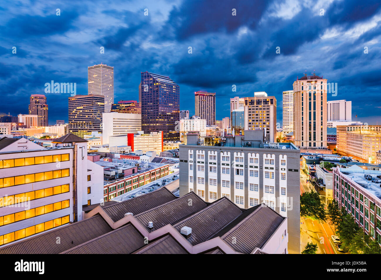 New Orleans, Louisiana, USA zentraler Geschäft Bezirk Skyline. Stockfoto