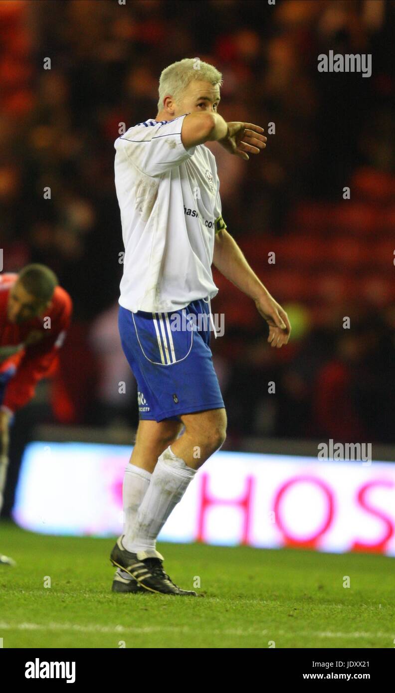 NIEDERGESCHLAGEN BARROW Kapitän PAUL J MIDDLESBROUGH V BARROW RIVERSIDE STADIUM MIDDLESBROUGH ENGLAND 3. Januar 2009 Stockfoto