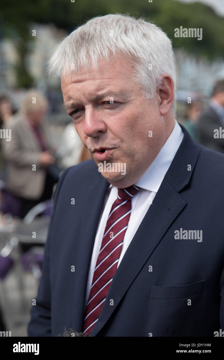 Swansea, Großbritannien. 9. Juni 2017.  Labour Welsh Assembly erster Minister Carwyn Jones, Teilnahme an Arbeits-Mitglied Treffen im Knab Felsen, Mumbles, Swansea. Stockfoto