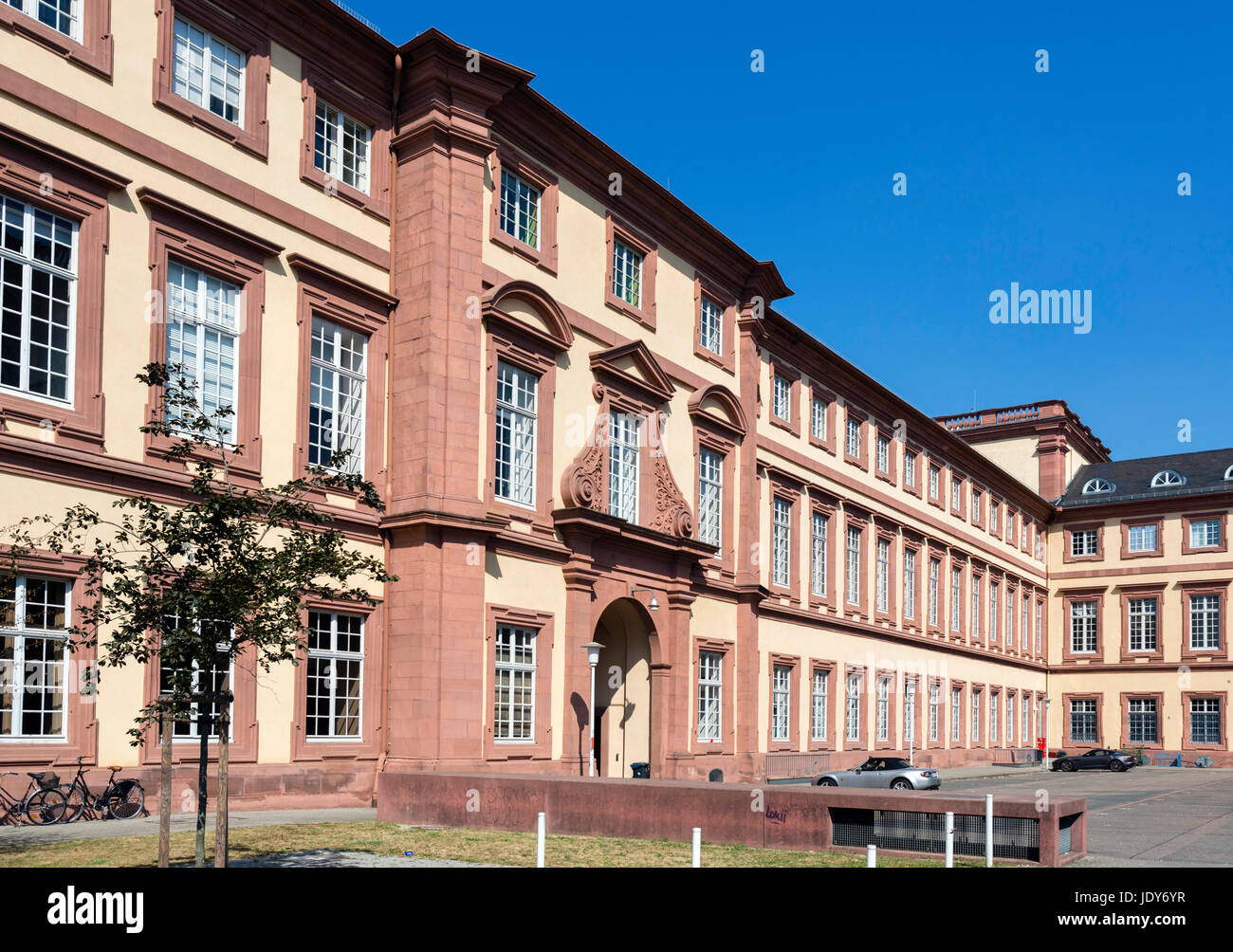 Mannheimer Schloss (Mannheimer Schloss), teilweise verwendet von der Universität Mannheim, Mannheim, Baden-Württemberg, Deutschland Stockfoto